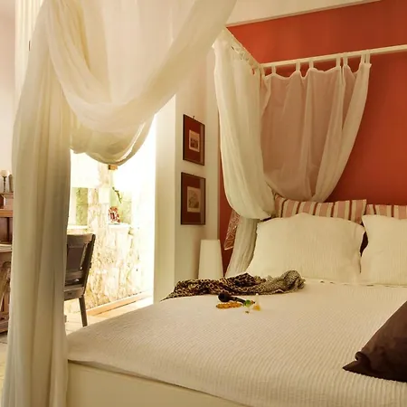 Portico Private With Pool | Corfu Villa Lefkímmi