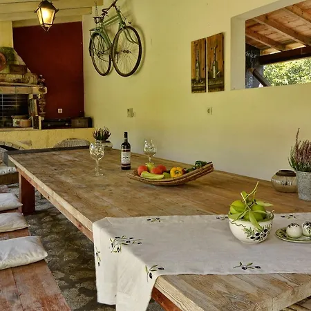 Portico Private With Pool | Corfu Villa Lefkímmi